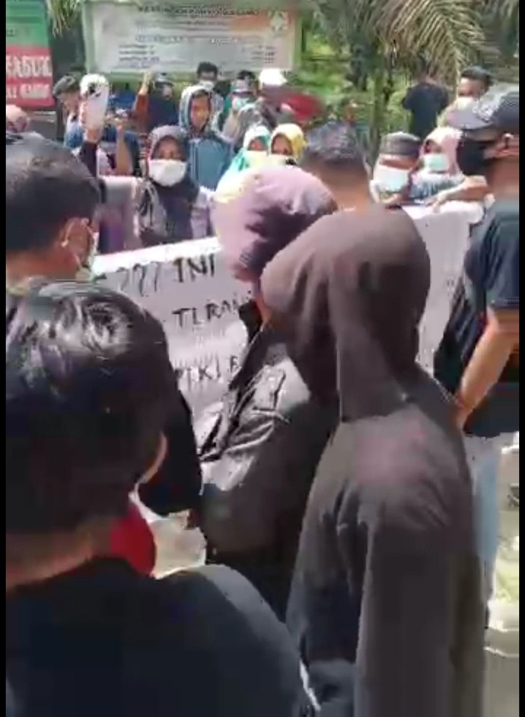 Berkat Upaya Security Kebun,Kelompok Blokir Jalan Kop Ib Sudah Meninggalkan Tempat