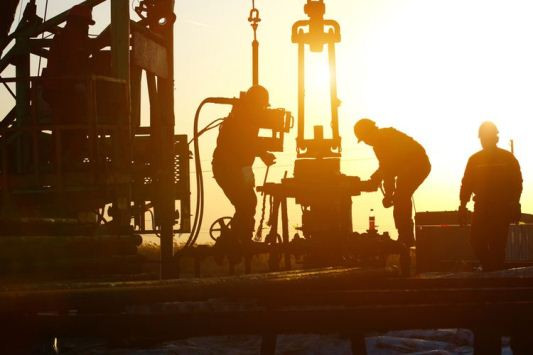 Roda Ekonomi Berputar, Harga Minyak Dunia Merangkak 