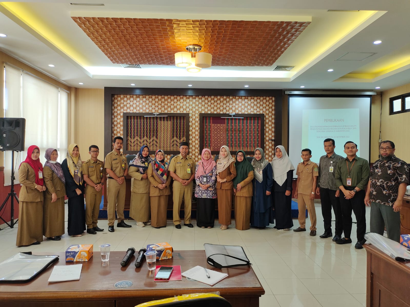 Asisten Adum Jamal Penggunaan Bahasa di Ruang Publik dan Dokumen Lembaga Utamakan Bahasa Negara  