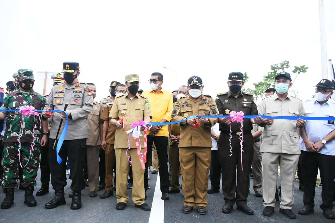 Bupati Kampar Bersma Gubri,  Resmikan Tol Pekanbaru-Bangkinang, Sudah Bisa di Lalui Pemudik.