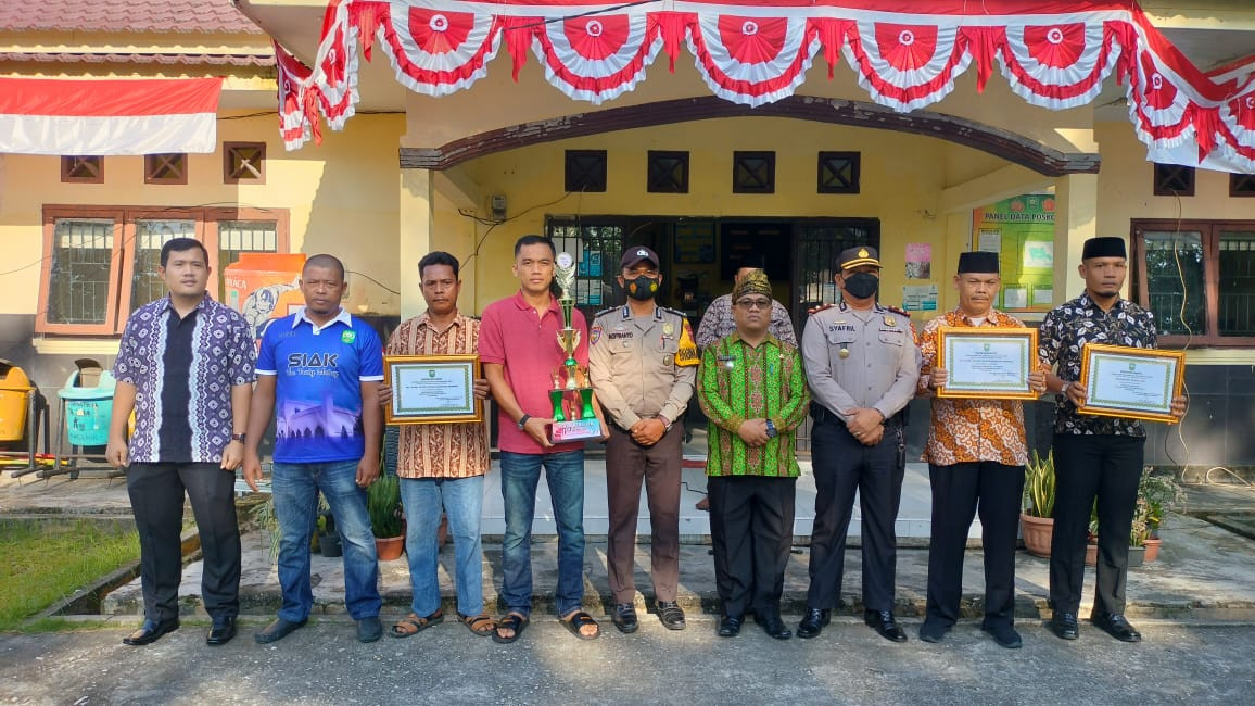 Gelar Apel Pagi di Luar Mapolsek Kapolsek Siak : Semoga bisa Mendekatkan kepada Masyarakat 