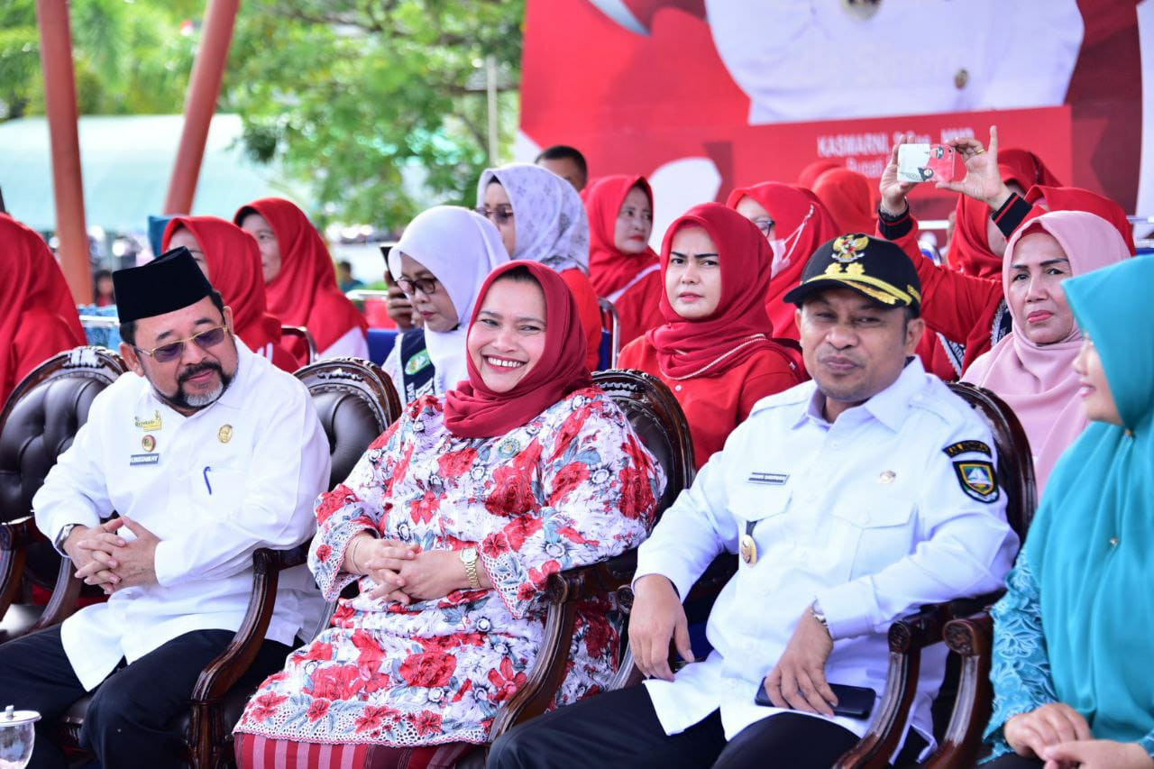 Bupati Bengkalis Melepas Pawai Kemerdekan Gugus Terpadu