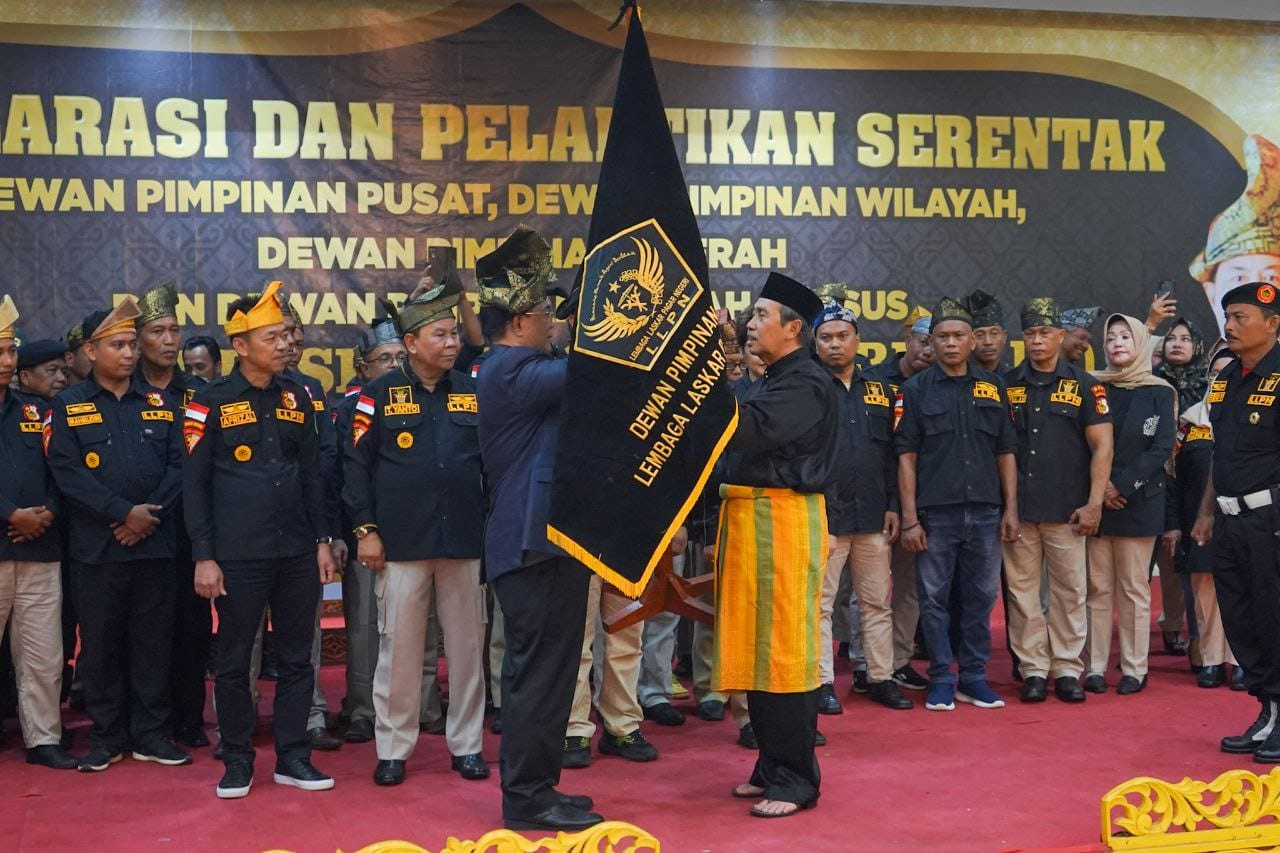 Pelantikan Serentak Lembaga Laskar Pagar Negeri, Ini Pesan Gubernur Syamsuar