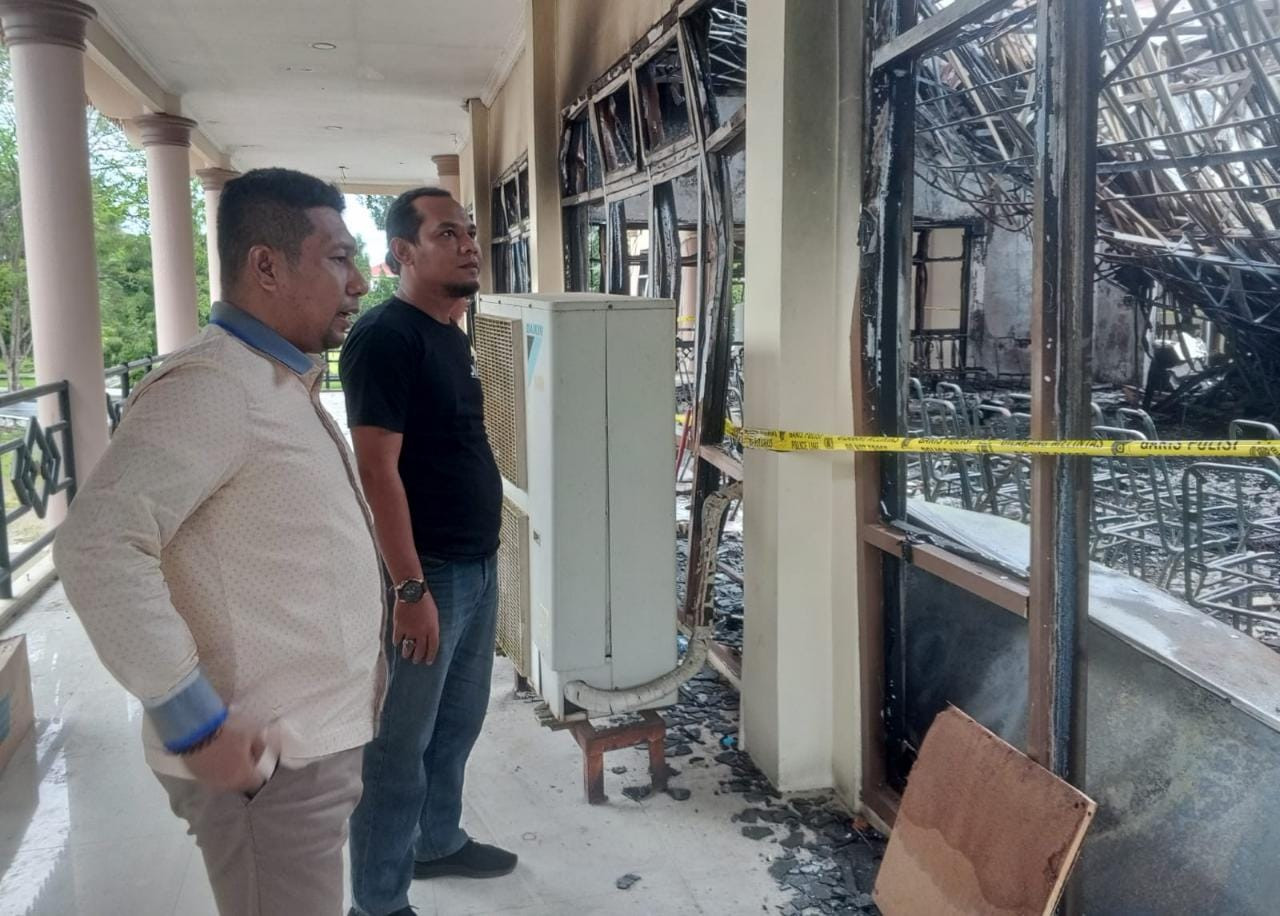 Jika Rehab Berat Pasca Kebakaran, Ketua DPRD Sarankan Bangun Baru Gedung DPRD Inhu 