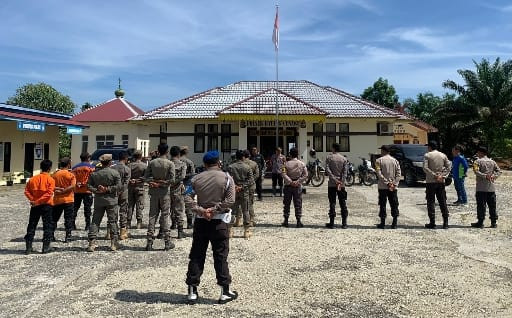 Siaga Karhutla, Polsek Batang Cenaku Gelar Apel dan Patroli Gabungan