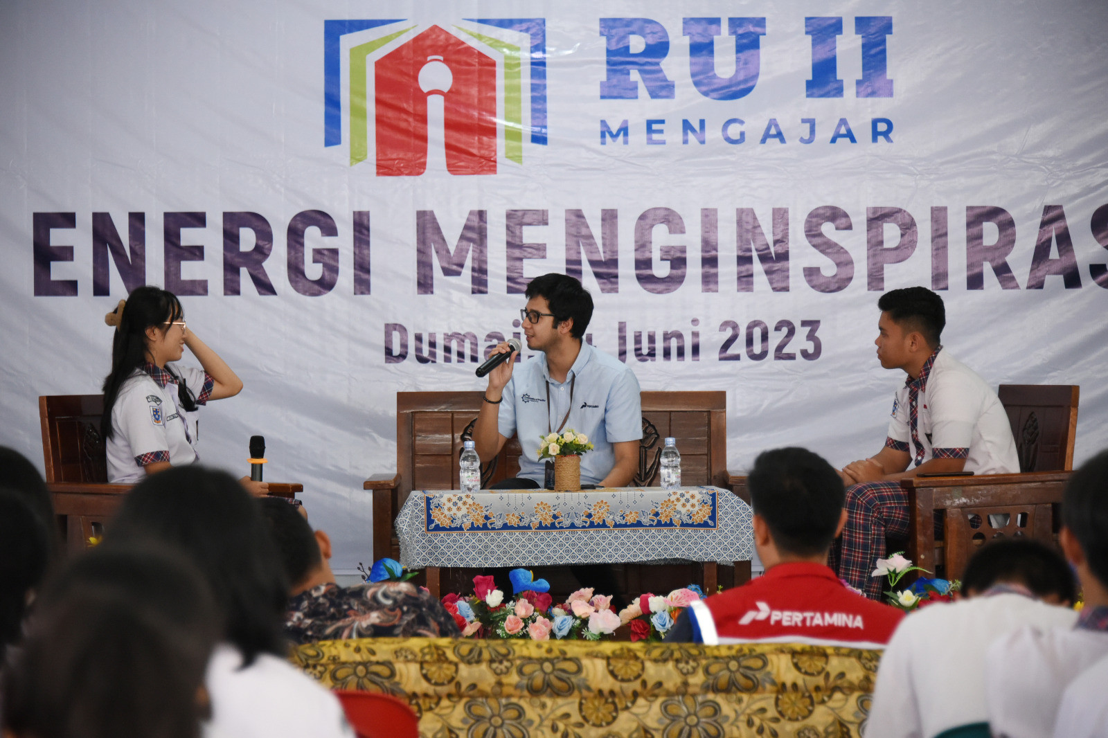 PT KPI Dumai Sharing Wawasan dengan SMA Santo Tarcisius Terkait Pengolahan Minyak Bumi