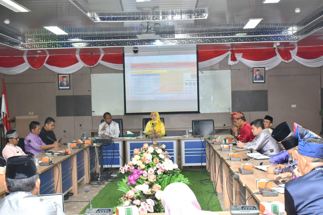 Firdaus Memasuki Bulan ke III Pimpinan PJ Bupati Kampar, Ramlah Pimpinan Rapat Penyusunan Laporan