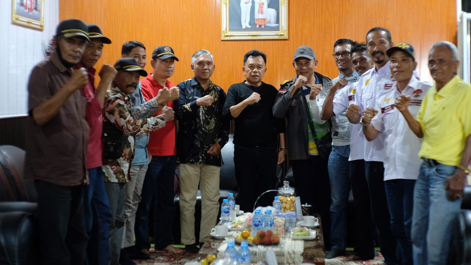 Plt Bupati Asmar Terima Silaturahmi LMBR dan LMA
