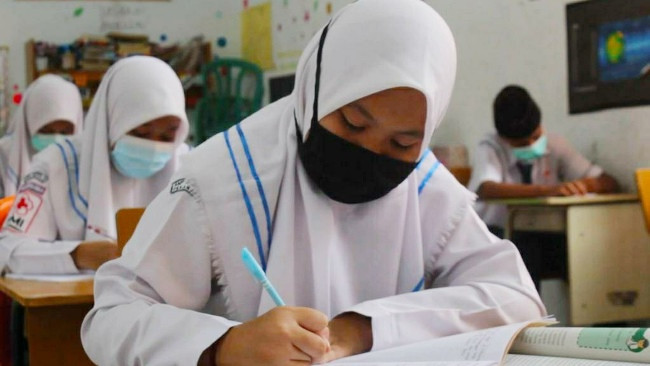 Disdik: Sekolah Jangan Buat Kebijakan Sendiri Soal Belajar Selama Pandemi