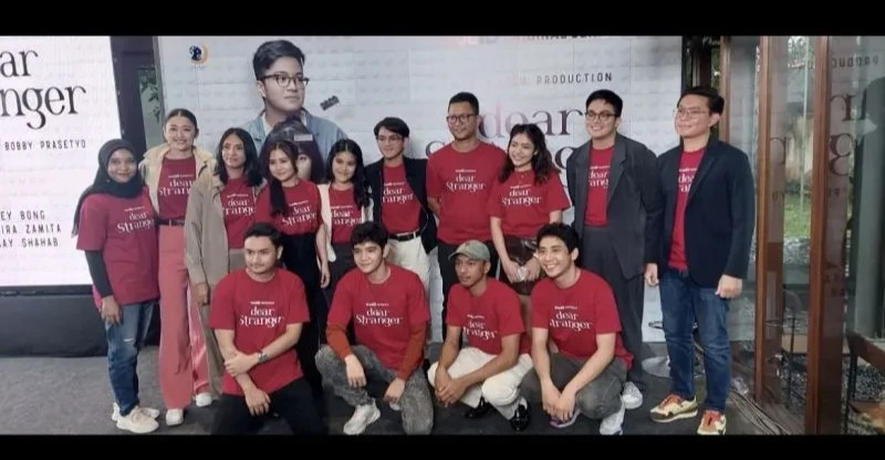 Prilly Latuconsina & Umay Shahab Kembali Duet Di Dear Stranger