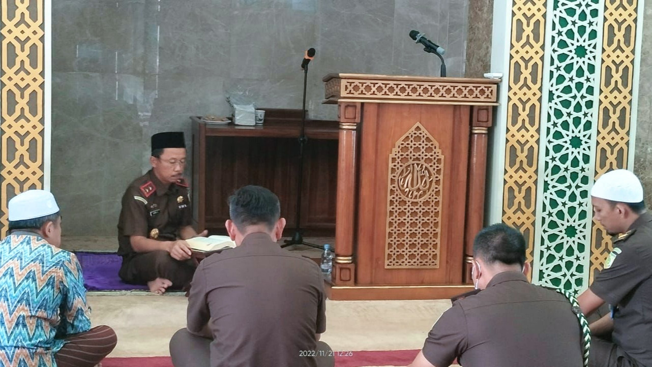 Kepala Kejati Riau Sampaikan Pentingnya Menghargai Ulama