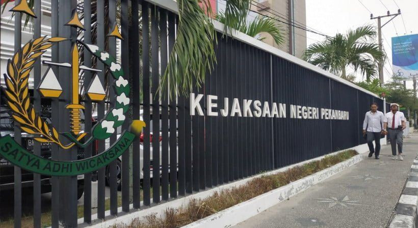 Kejari Pekanbaru Juara Umum Capaian Kinerja Terbaik di Riau