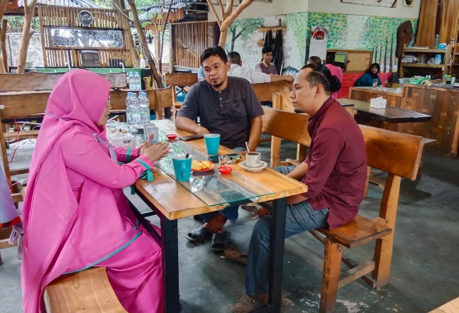 Dapat PHK, Rohman Satori 21 Tahun Kerja Tak Terima Pesangon PT Arvena Sepakat 