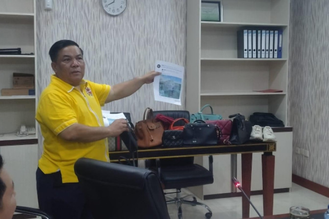 Klarifikasi Sekdaprov Riau Terkait Foto Viral di Medsos