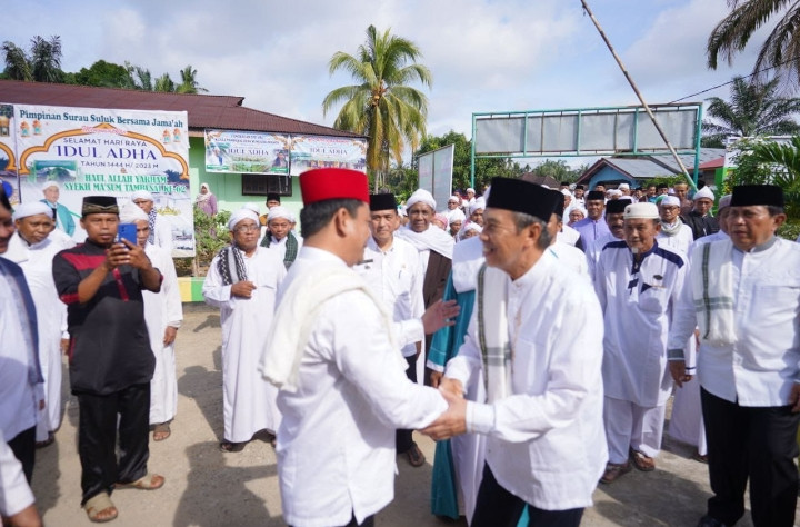 Gubernur Syamsuar Hadiri Haul Allah Yarham Syekh Ma