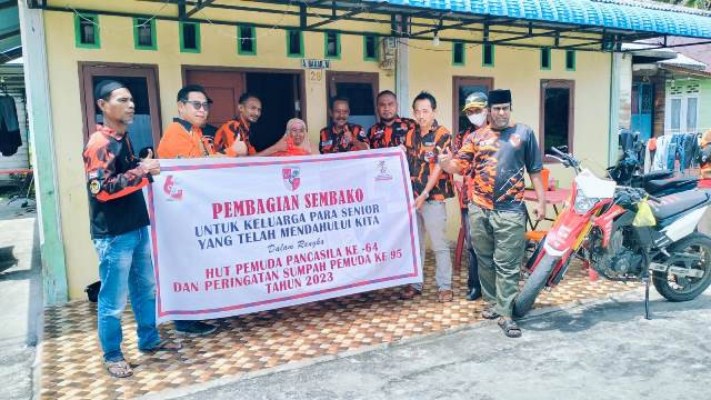 Momen HUT Pemuda Pancasila Ke 64 dan Sumpah Pemuda 95,Pemuda Pancasila Bagikan Sembako Kepada Senior