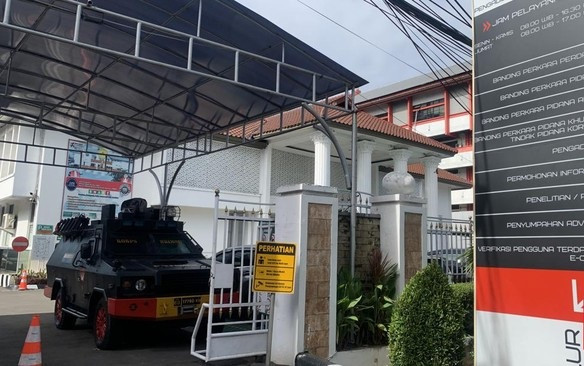 Polisi Bersenjata Berjaga di Sidang Putusan Banding Sambo Cs