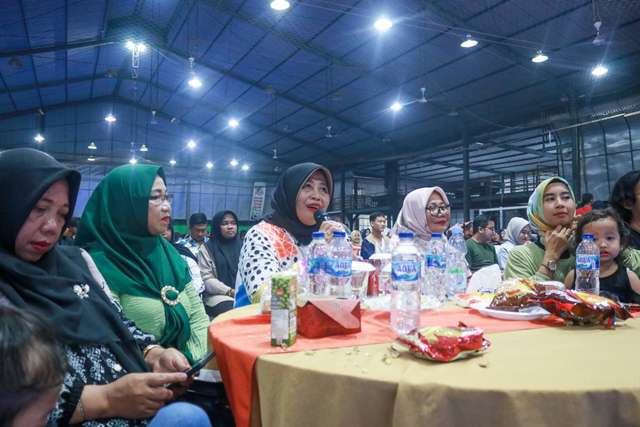 Hj. Ismiatun Ikut Nobar Film Karya Anak Daerah