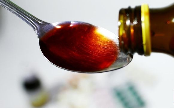 BPOM Resmi Larang Produksi Obat di RI Pakai Empat Jenis Zat Pelarut