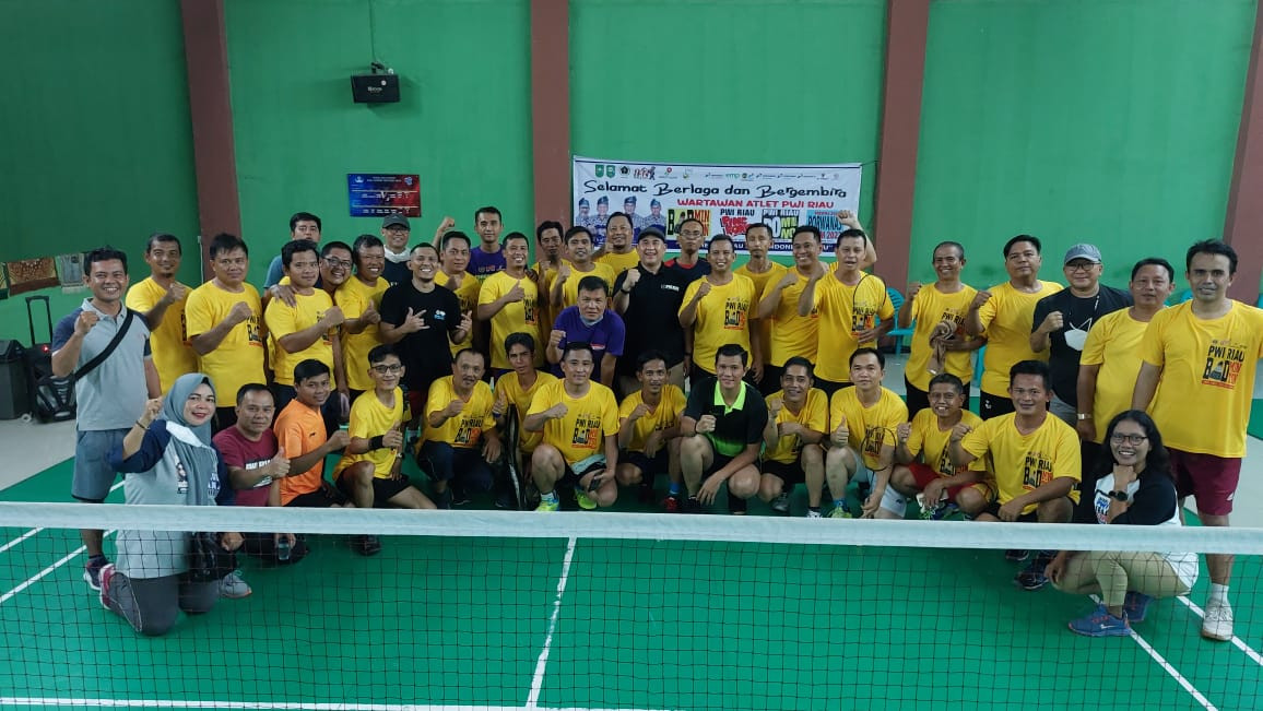 PWI Riau Badminton Championship, Sekaligus Seleksi Menuju Porwanas Jatim  Fithriady-Amri Juara