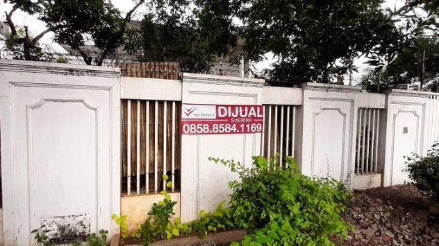 Rumah Mewah Kedoya Jadi Incaran Pencuri Karena Adanya Plang \